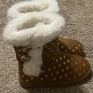 Cute fuzzy girls boots